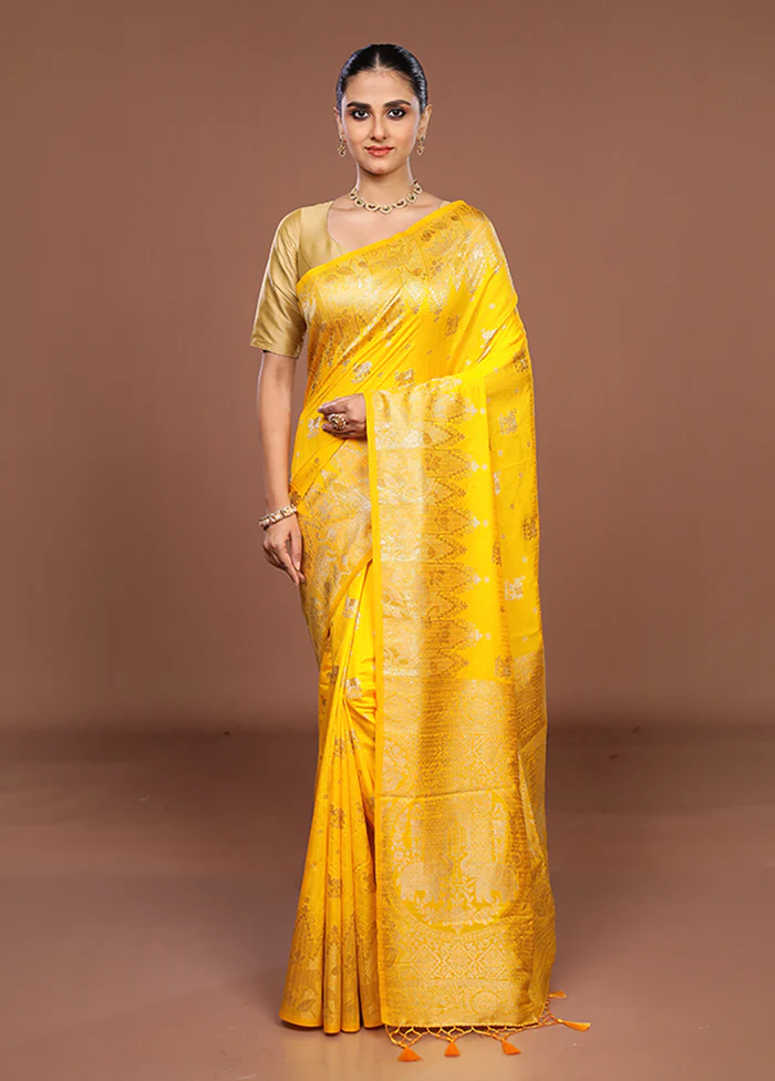 Yellow Dupion Silk Saree With Blouse Piece - Image 2