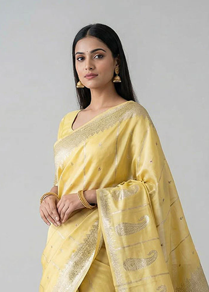 Yellow Dupion Silk Saree With Blouse Piece - Image 2