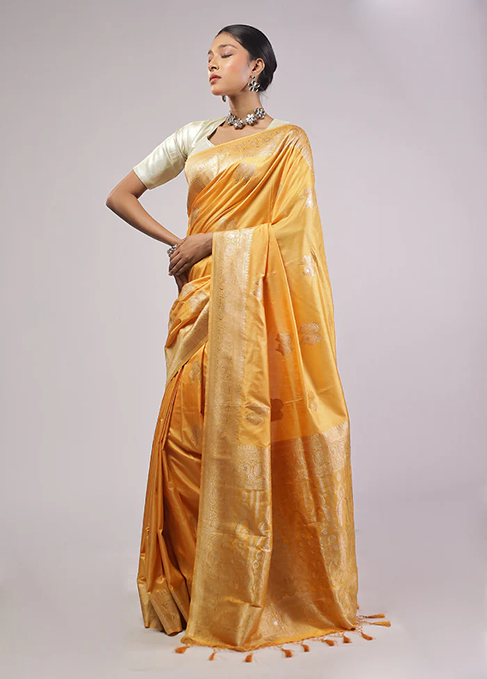 Yellow Dupion Silk Saree With Blouse Piece - Image 4