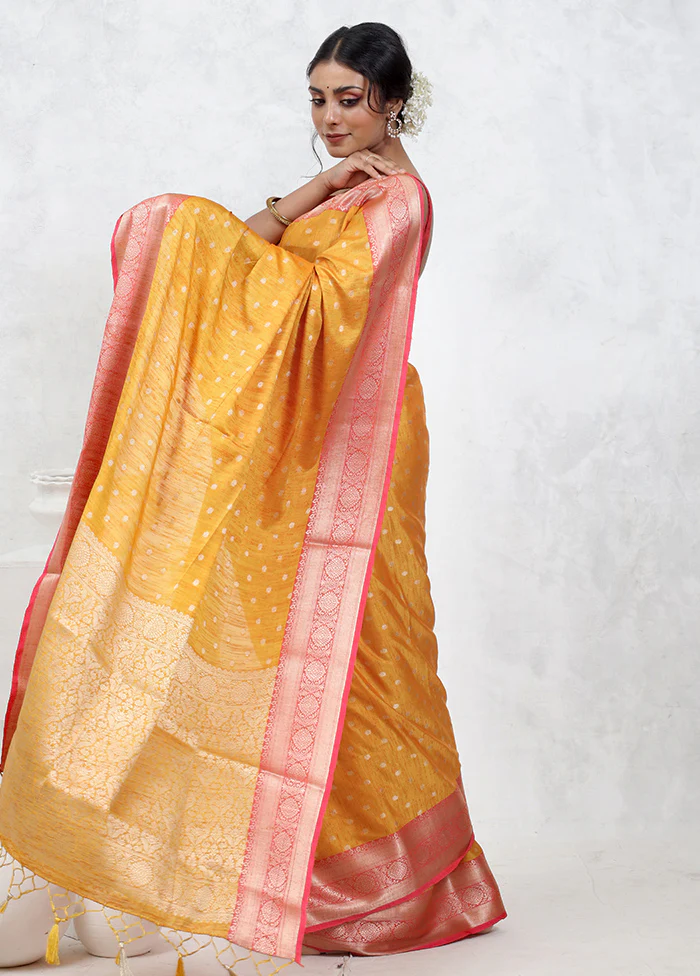 Yellow Dupion Silk Saree With Blouse Piece - Image 4