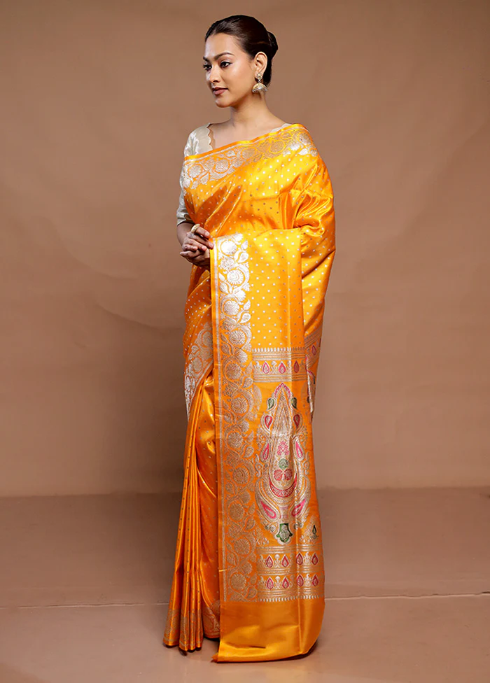 Yellow Handloom Banarasi Pure Silk Saree With Blouse Piece - Image 4