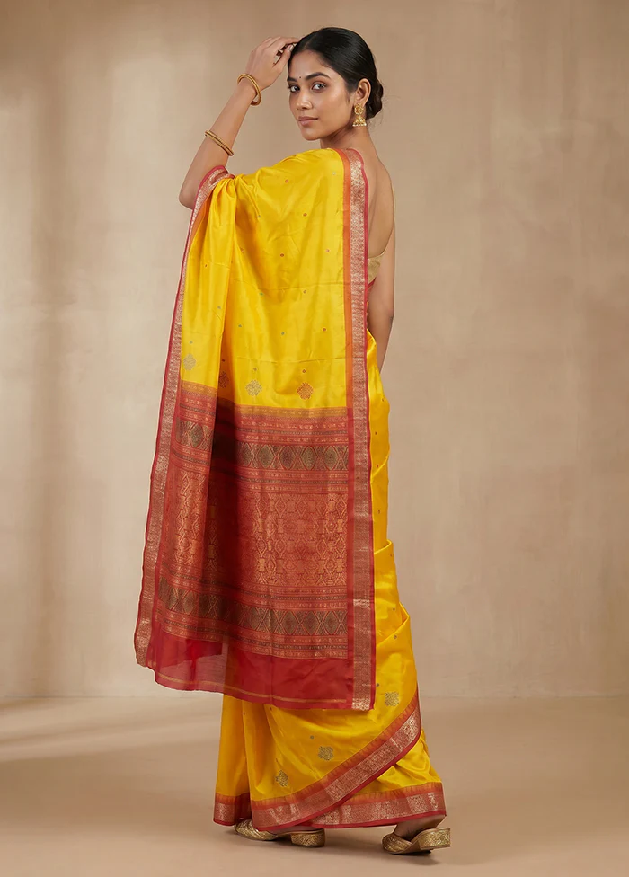 Yellow Handloom Bomkai Pure Silk Saree With Blouse Piece - Image 3