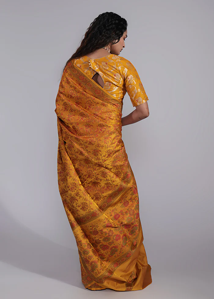 Yellow Handloom Jamewar Pure Silk Saree With Blouse Piece - Image 3