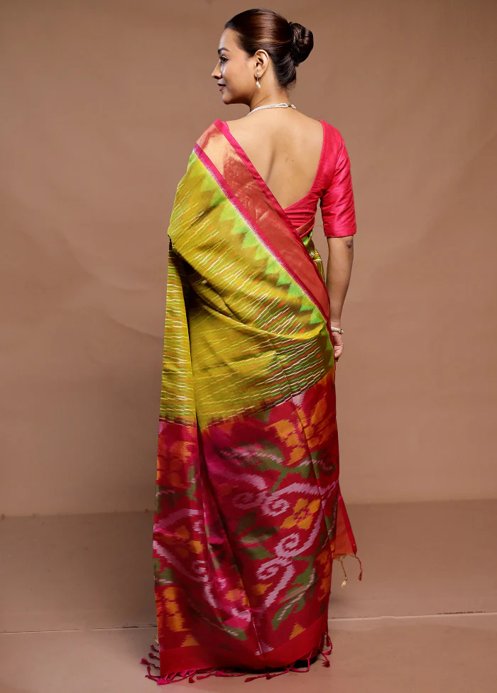 Yellow Handloom Kanchipuram Pure Silk Saree With Blouse Piece - Image 3