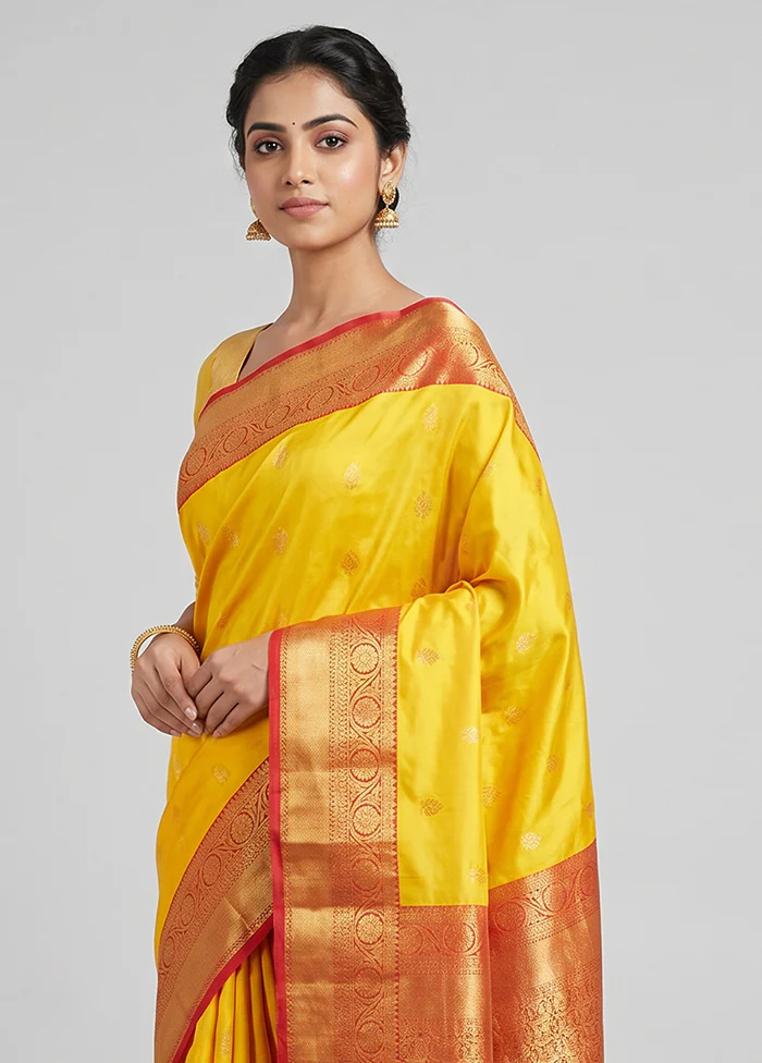 Yellow Handloom Kanchipuram Pure Silk Saree With Blouse Piece - Image 2