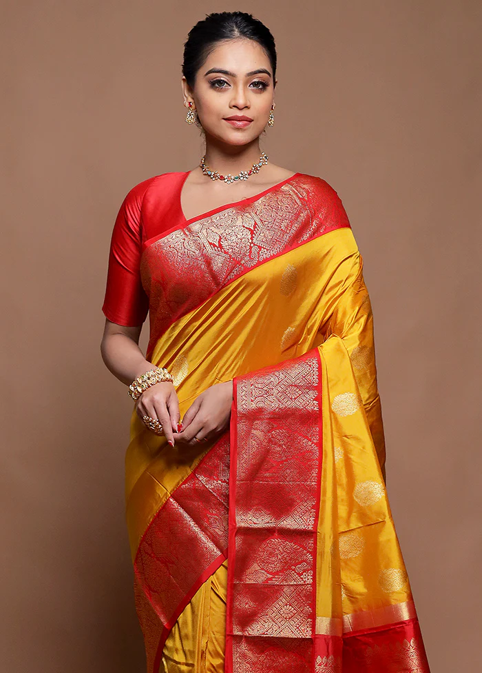 Yellow Handloom Kanchipuram Pure Silk Saree With Blouse Piece - Image 2