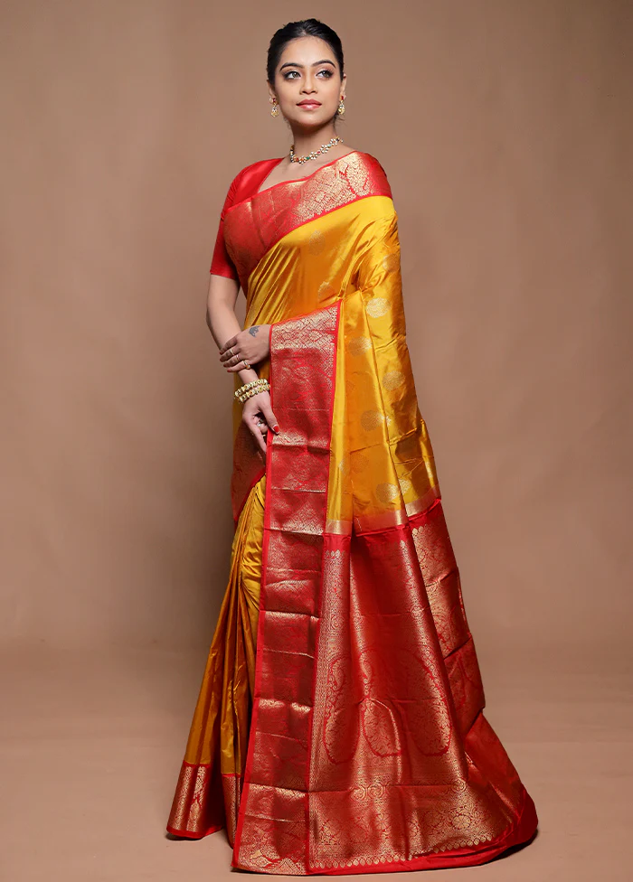 Yellow Handloom Kanchipuram Pure Silk Saree With Blouse Piece - Image 4