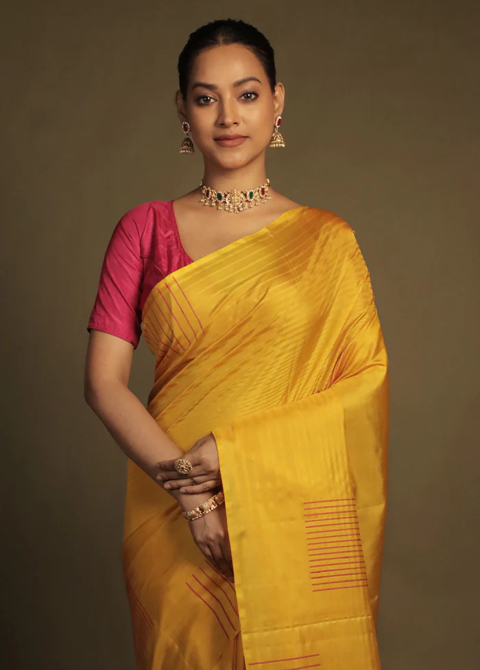 Yellow Handloom Kanjivaram Pure Silk Saree With Blouse Piece - Image 2