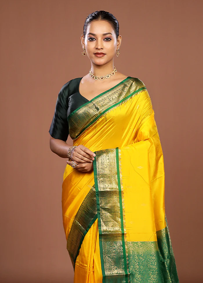 Yellow Handloom Kanjivaram Pure Silk Saree With Blouse Piece