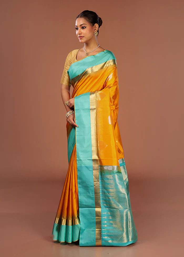 Yellow Handloom Kanjivaram Pure Silk Saree With Blouse Piece - Image 4