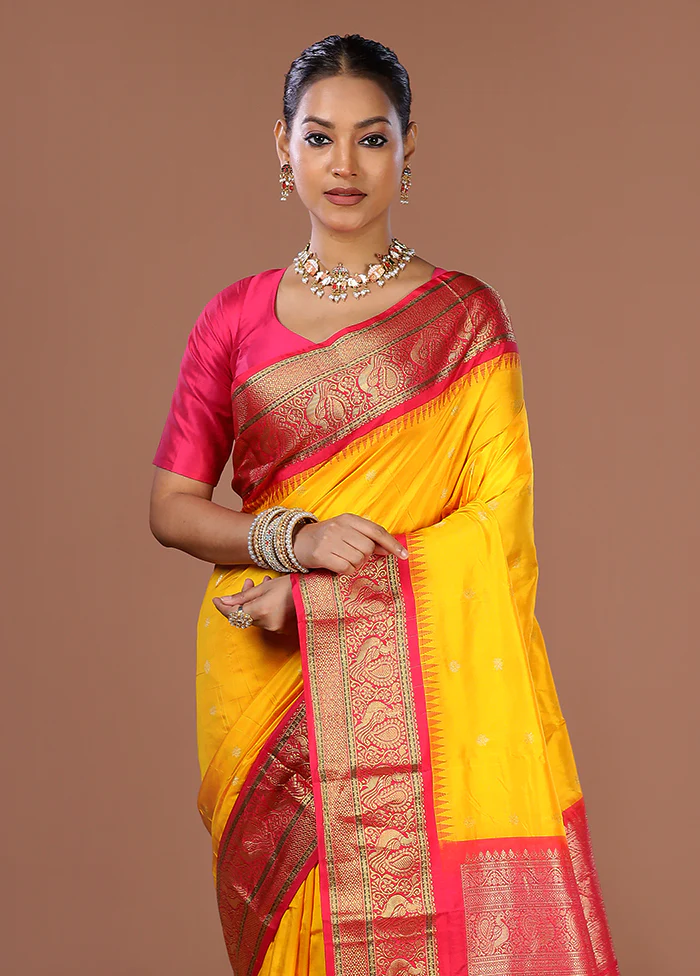 Yellow Handloom Kanjivaram Pure Silk Saree With Blouse Piece