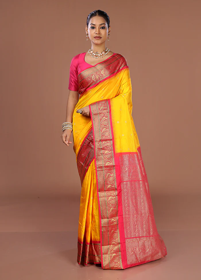 Yellow Handloom Kanjivaram Pure Silk Saree With Blouse Piece - Image 2