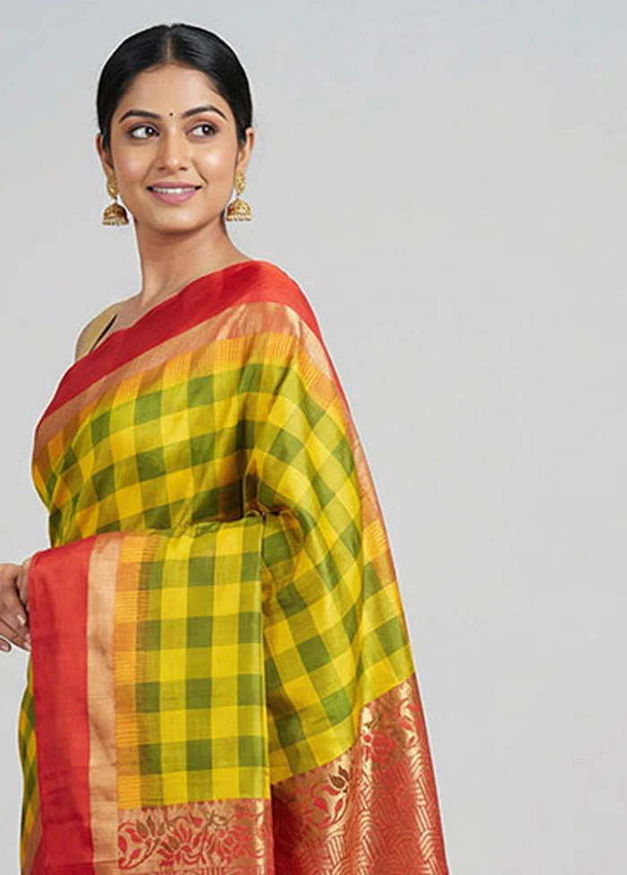 Yellow Handloom Kanjivaram Pure Silk Saree With Blouse Piece - Image 2