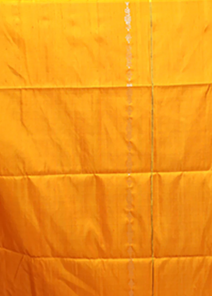 Yellow Handloom Kanjivaram Pure Silk Saree With Blouse Piece - Image 5