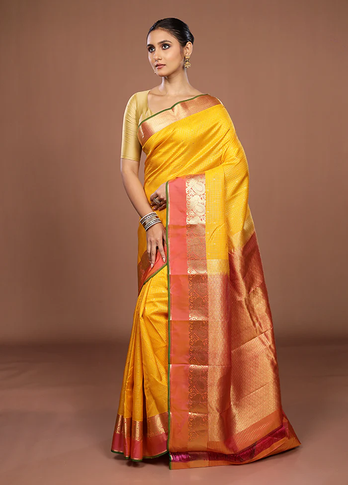 Yellow Handloom Kanjivaram Pure Silk Saree With Blouse Piece - Image 4