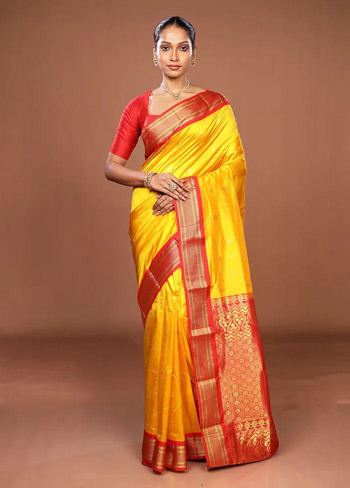 Yellow Handloom Kanjivaram Pure Silk Saree With Blouse Piece - Image 2
