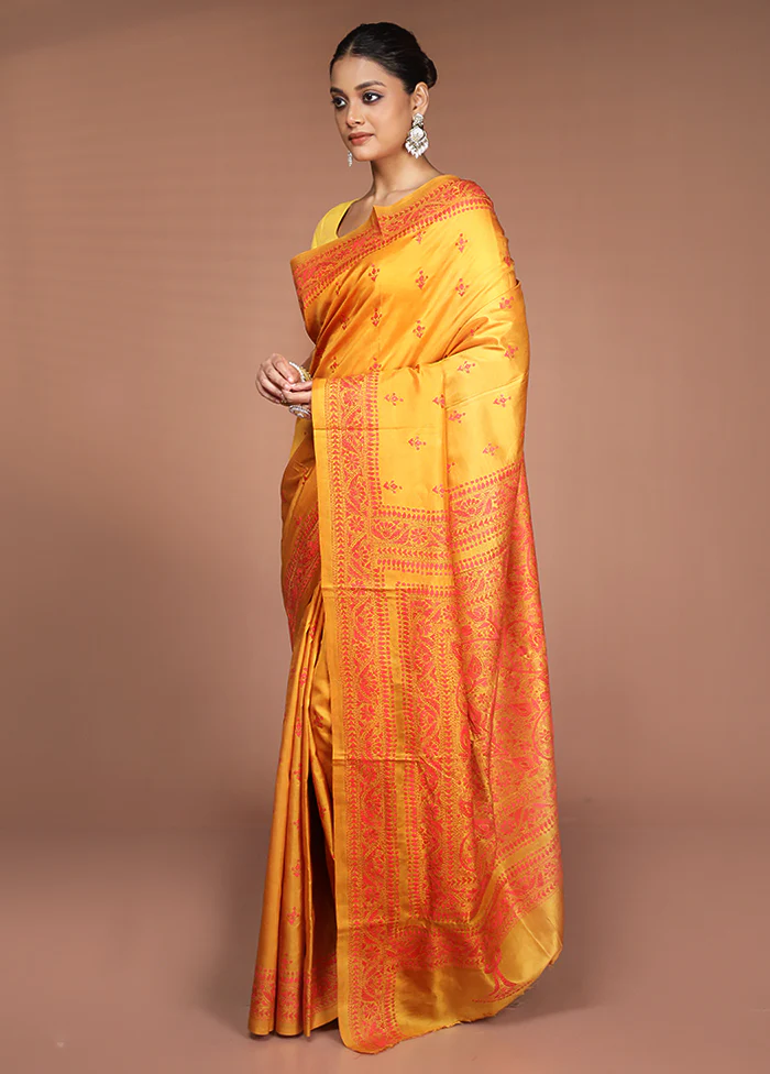 Yellow Handloom Kantha Stitch Pure Silk Saree With Blouse Piece - Image 4