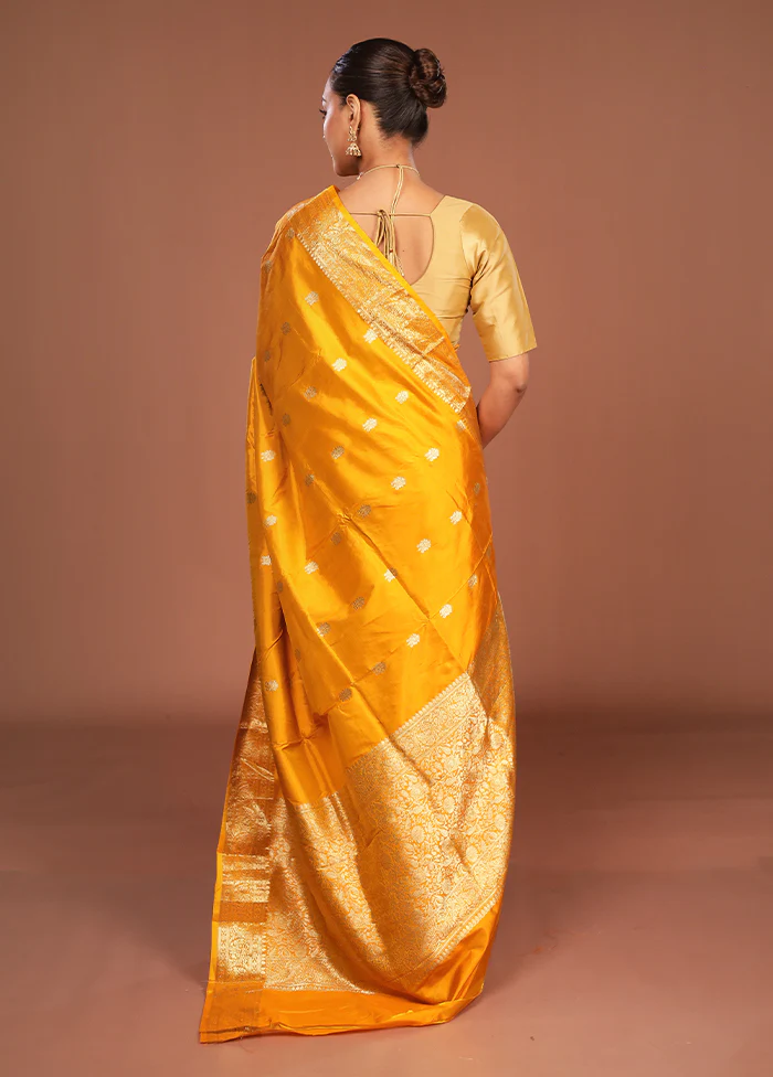 Yellow Handloom Katan Pure Silk Saree With Blouse Piece - Image 3