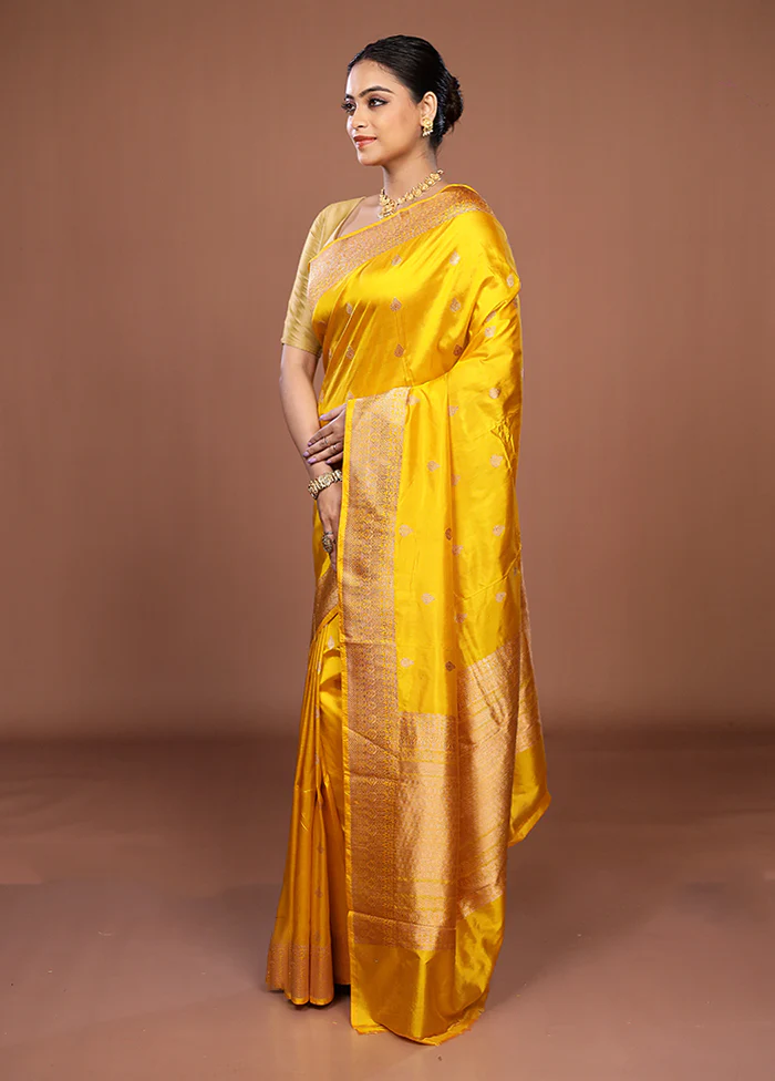 Yellow Handloom Katan Pure Silk Saree With Blouse Piece - Image 4