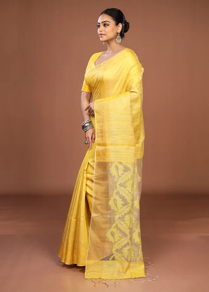 Yellow Handloom Matka Pure Silk Saree With Blouse Piece - Image 4