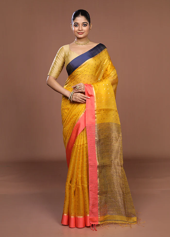Yellow Handloom Matka Pure Silk Saree With Blouse Piece - Image 2