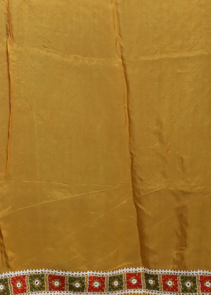 Yellow Handloom Pure Georgette Saree With Blouse Piece - Image 5