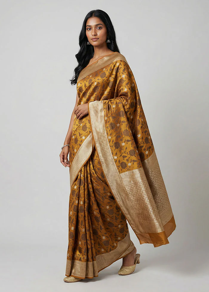 Yellow Handloom Tanchoi Pure Silk Saree With Blouse Piece