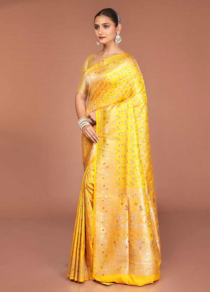 Yellow Handloom Tanchoi Pure Silk Saree With Blouse Piece - Image 4