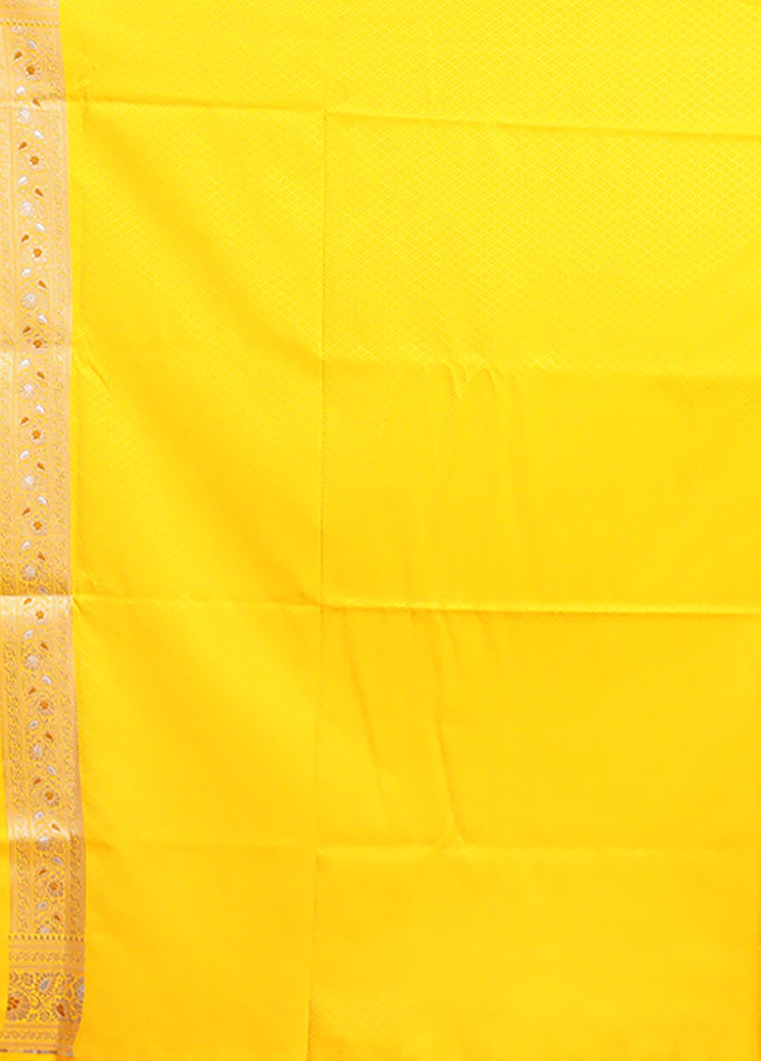Yellow Handloom Tanchoi Pure Silk Saree With Blouse Piece - Image 5