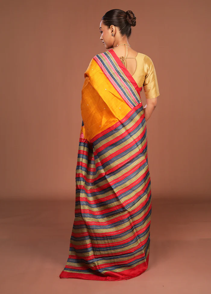 Yellow Handloom Tussar Pure Silk Saree With Blouse Piece - Image 3