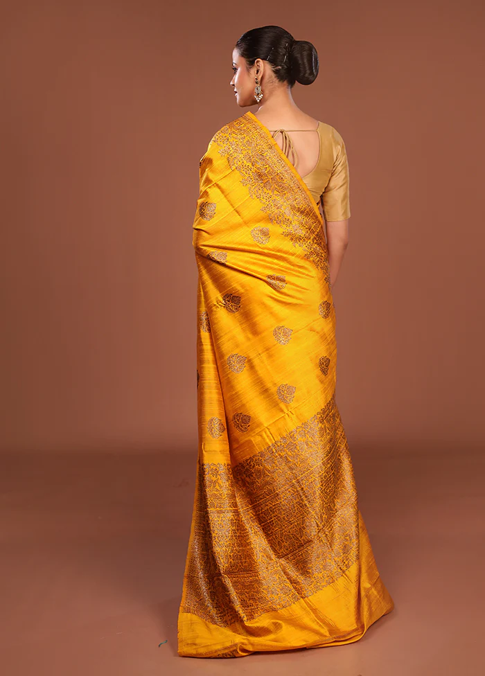 Yellow Handloom Tussar Pure Silk Saree With Blouse Piece - Image 3