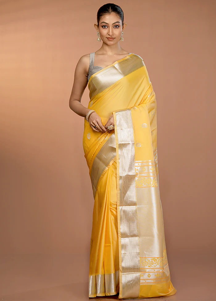 Yellow Kanjivaram Silk Saree With Blouse Piece - Image 2