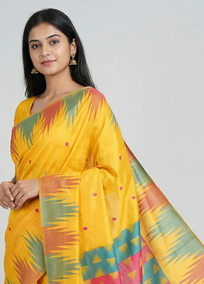 Yellow Kanjivaram Silk Saree With Blouse Piece - Image 2
