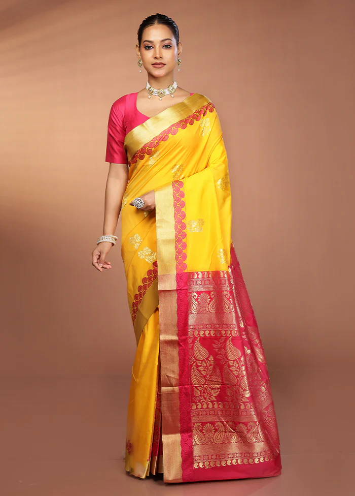 Yellow Kanjivaram Silk Saree With Blouse Piece - Image 2
