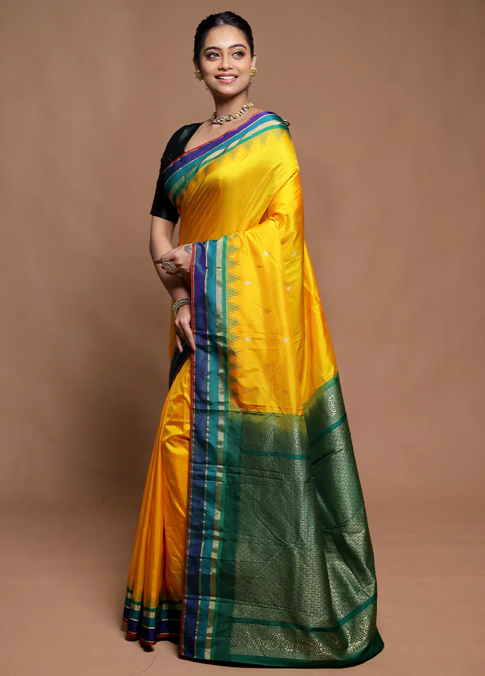 Yellow Kanjivaram Silk Saree With Blouse Piece - Image 4