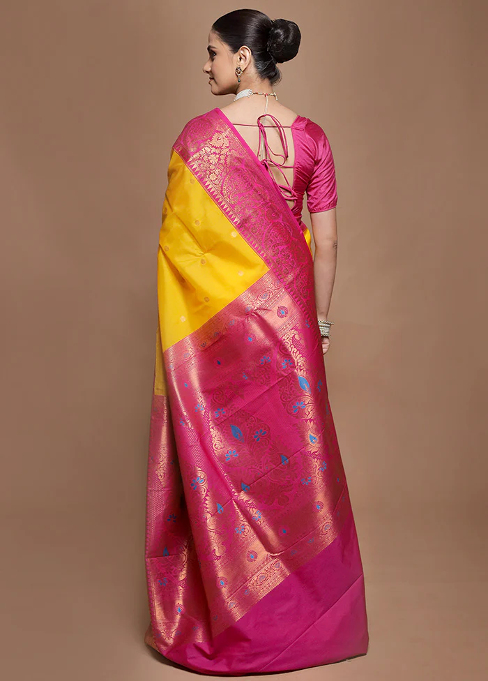 Yellow Kanjivaram Silk Saree With Blouse Piece - Image 3