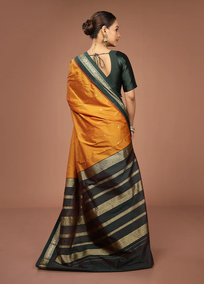 Yellow Kanjivaram Silk Saree With Blouse Piece - Image 3