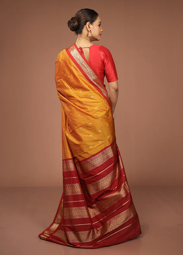 Yellow Kanjivaram Silk Saree With Blouse Piece - Image 3