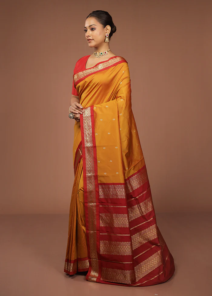 Yellow Kanjivaram Silk Saree With Blouse Piece - Image 4