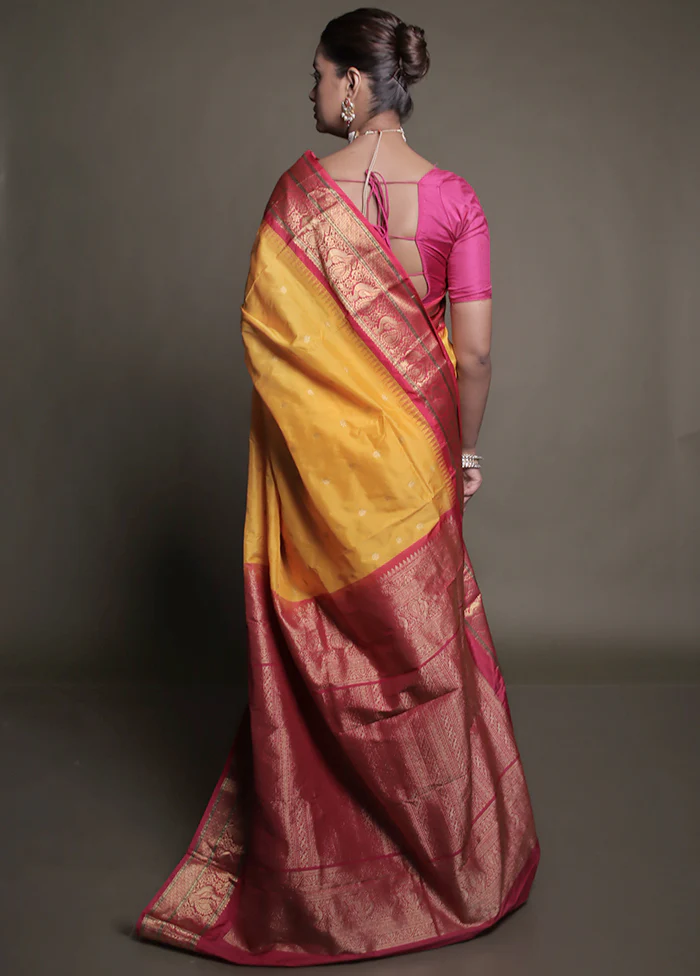 Yellow Kanjivaram Silk Saree With Blouse Piece - Image 3