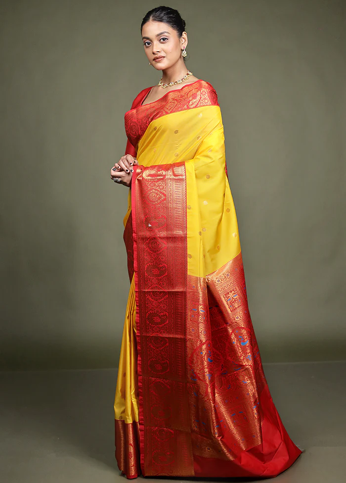 Yellow Kanjivaram Silk Saree With Blouse Piece - Image 4