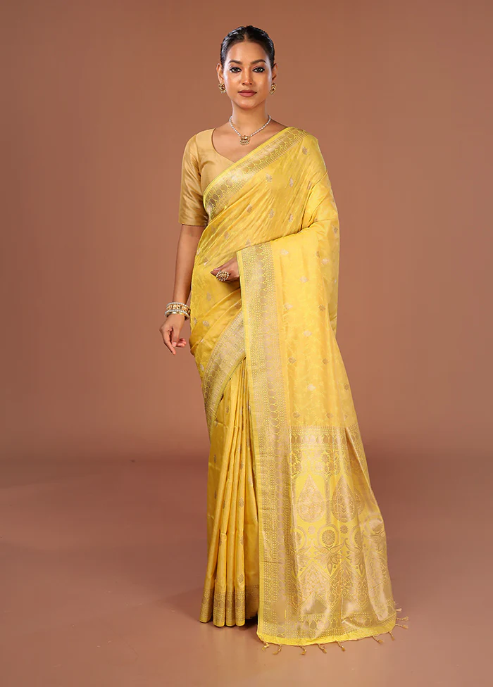 Yellow Kanjivaram Silk Saree With Blouse Piece - Image 2