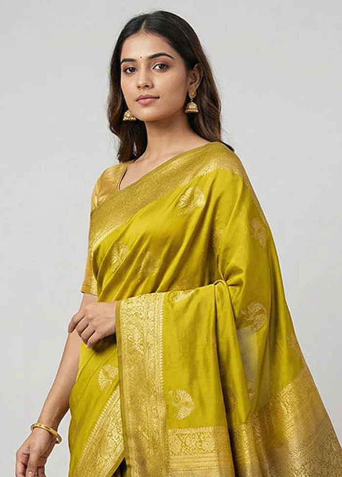 Yellow Kanjivaram Silk Saree With Blouse Piece - Image 2