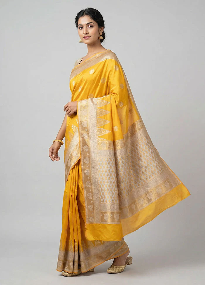 Yellow Kanjivaram Silk Saree With Blouse Piece