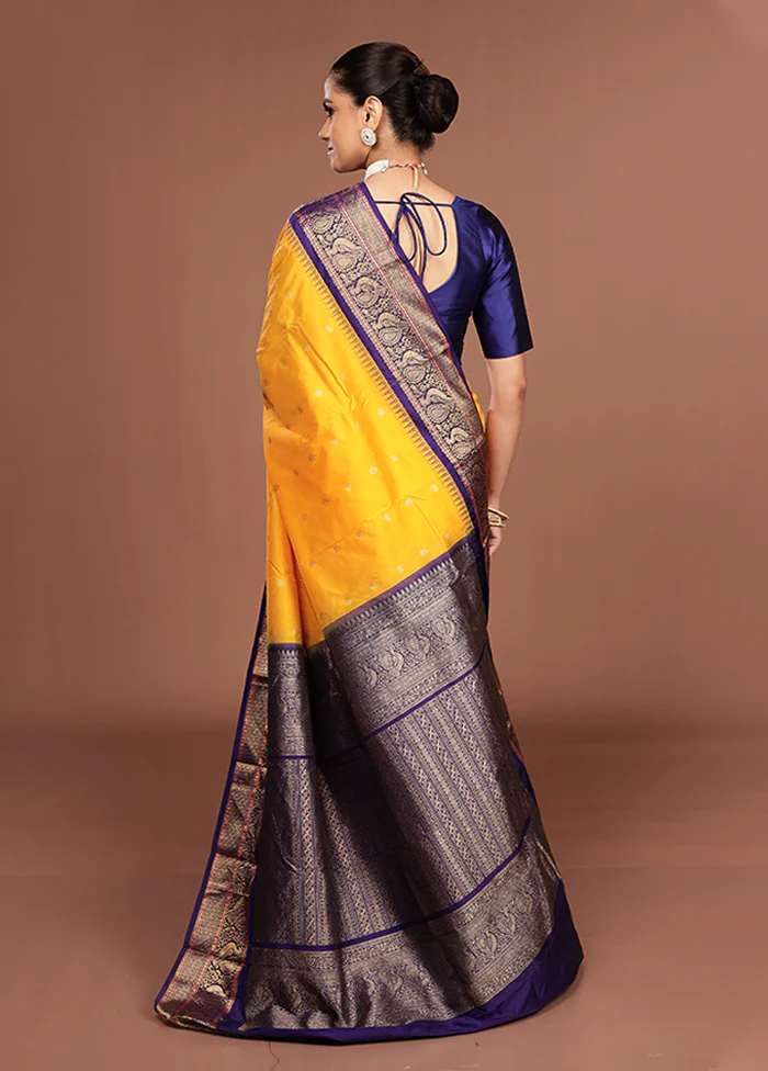 Yellow Kanjivaram Silk Saree With Blouse Piece - Image 3