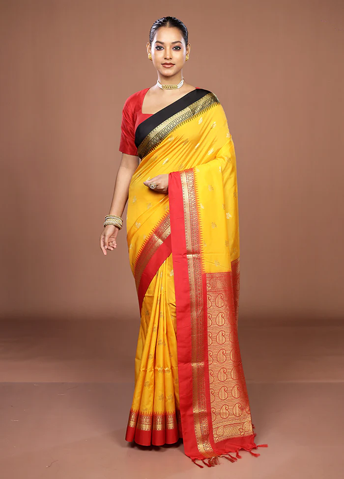 Yellow Kanjivaram Silk Saree With Blouse Piece - Image 2