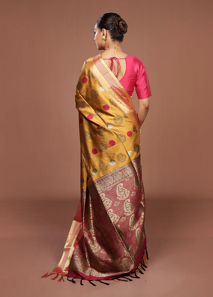 Yellow Kanjivaram Silk Saree With Blouse Piece - Image 3