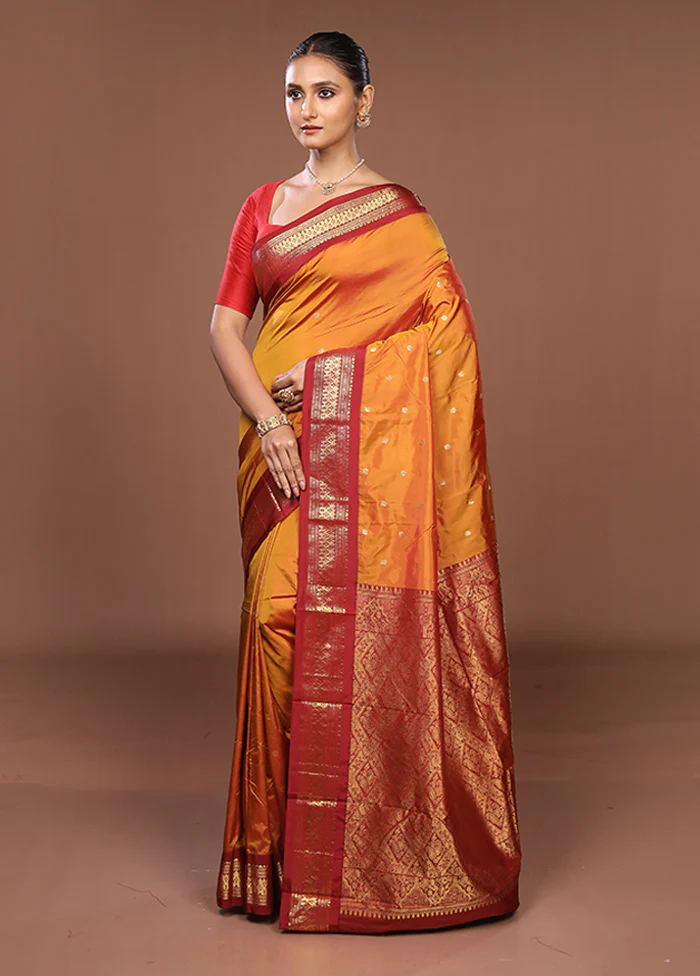 Yellow Kanjivaram Silk Saree With Blouse Piece - Image 4