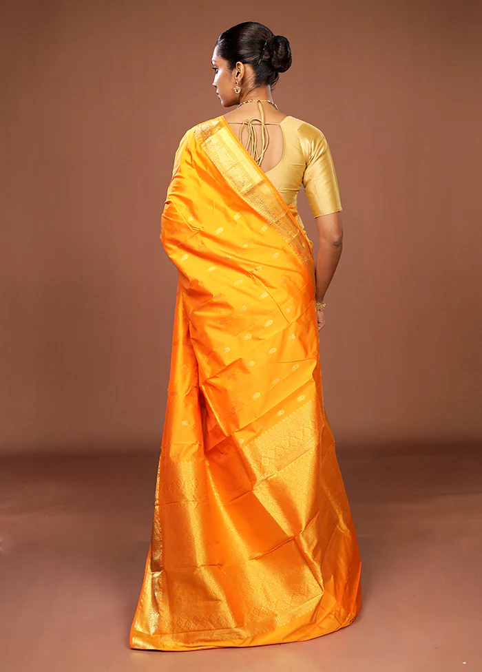 Yellow Kanjivaram Silk Saree With Blouse Piece - Image 3