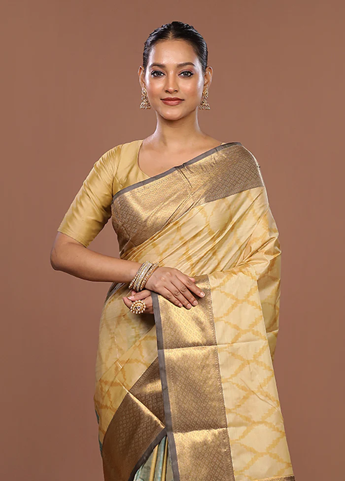 Yellow Kanjivaram Silk Saree With Blouse Piece